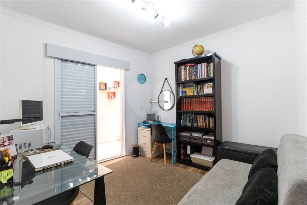 Casa à venda com 3 quartos, sendo 1 suíte, no condomínio Orquideas, São Paulo - SP