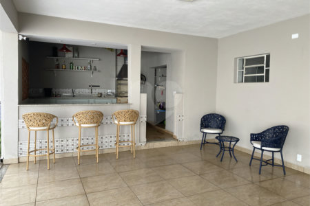 Casa à venda com 3 quartos, sendo 1 suíte, em Jardim das Palmeiras, Valinhos, SP
