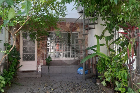 Sobrado à venda com 3 quartos, sendo 1 suíte, em Vila Mariana, São Paulo, SP