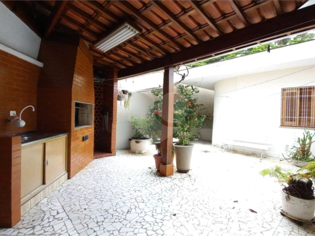 Casa à venda com 3 quartos, sendo 1 suíte,  em Vila Sônia, São Paulo, SP