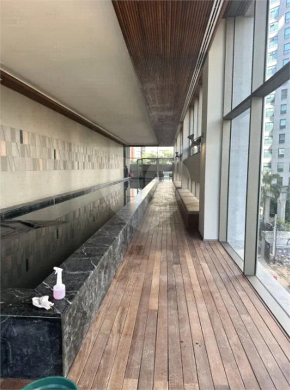 Studio à venda ou para alugar com 2 suítes em Jardim Europa, São Paulo, SP