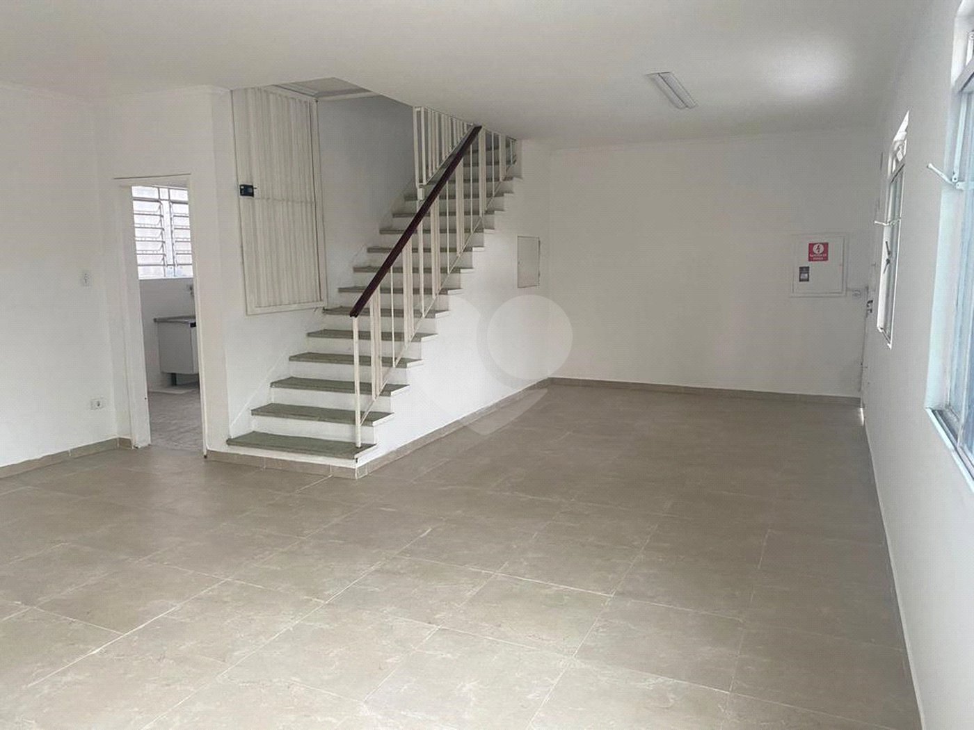 Sobrado à venda com 5 quartos, sendo 1 suíte, em Nova Piraju, São Paulo, SP