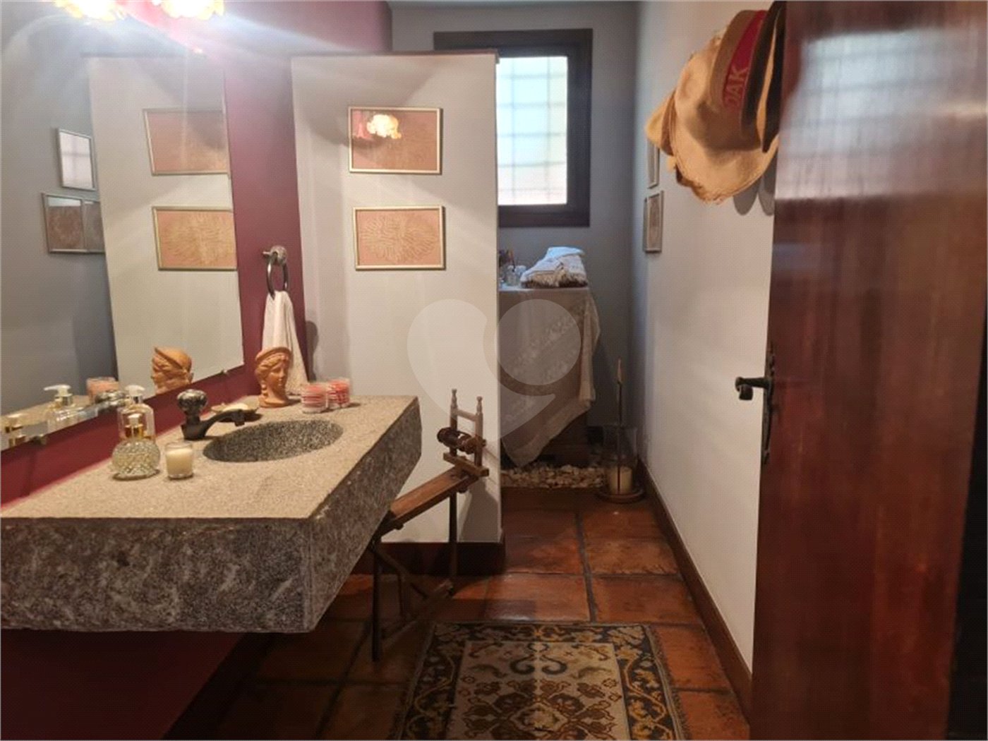 Casa à venda com 5 quartos, sendo 2 suítes,  em Jardim Morumbi, São Paulo, SP