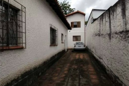 Casa à venda com 4 quartos, sendo 1 suíte, em Lapa, São Paulo, SP