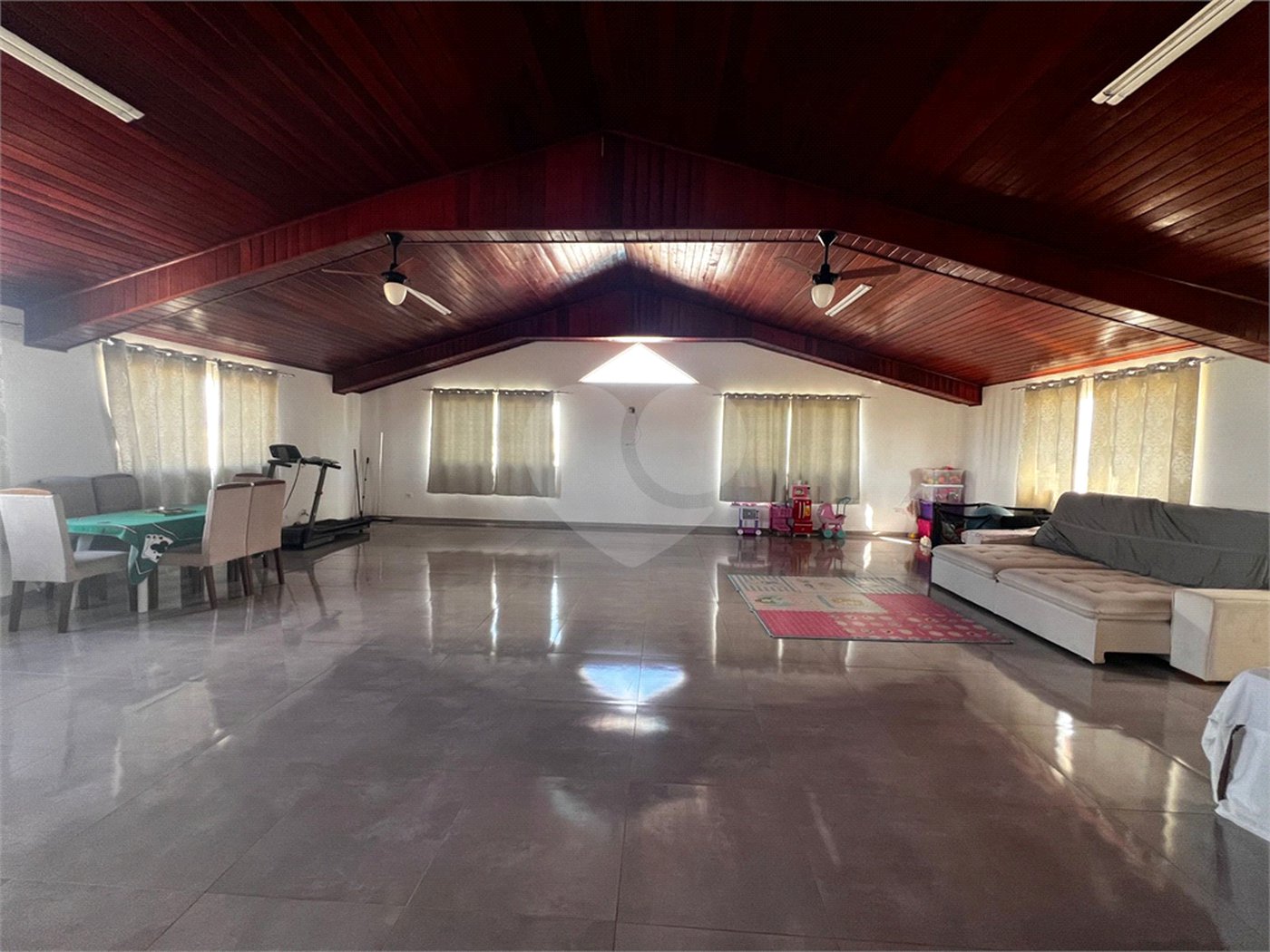 Casa à venda com 4 suítes no condomínio Evidence, Araçoiaba da Serra - SP