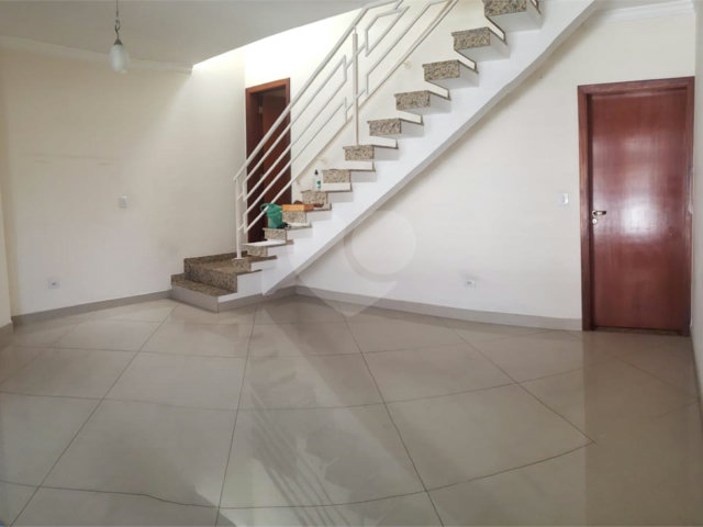 Sobrado à venda com 2 quartos, sendo 1 suíte,  em Vila Nova Mazzei, São Paulo, SP
