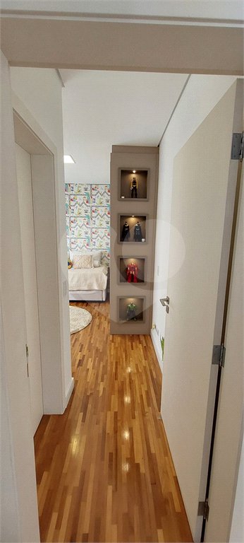 Casa à venda ou para alugar com 4 suítes no condomínio Figueira Garden, Atibaia - SP