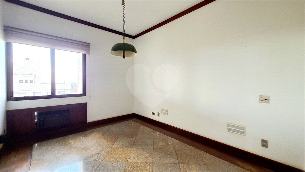 Apartamento à venda com 4 quartos, sendo 2 suítes,  em Vila Seixas, Ribeirão Preto, SP