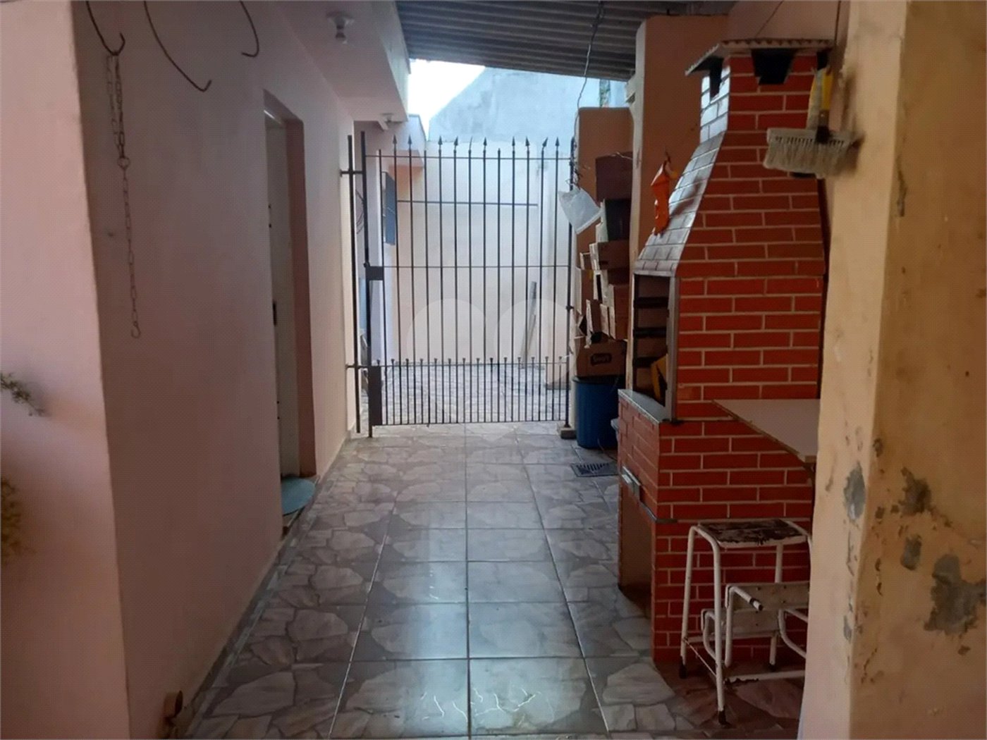 Casa à venda com 3 quartos, sendo 1 suíte,  em Vila Tiradentes, São Paulo, SP