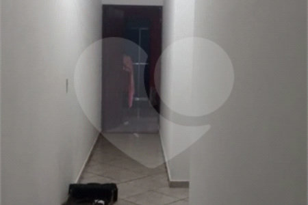 Casa à venda com 3 quartos, sendo 1 suíte, em Jardim dos Ipês, Suzano, SP