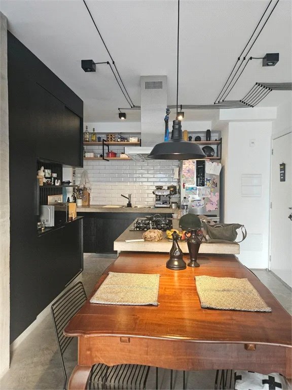 Apartamento à venda com 2 quartos, sendo 1 suíte, em Pinheiros, São Paulo, SP