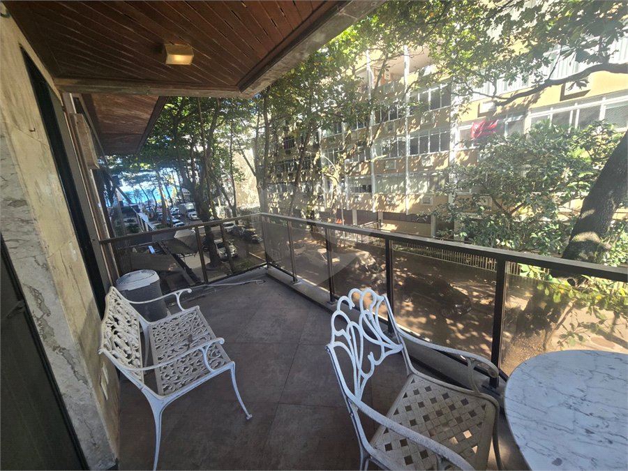 Apartamento à venda ou para alugar com 2 quartos, sendo 1 suíte, em Leblon, Rio de Janeiro, RJ