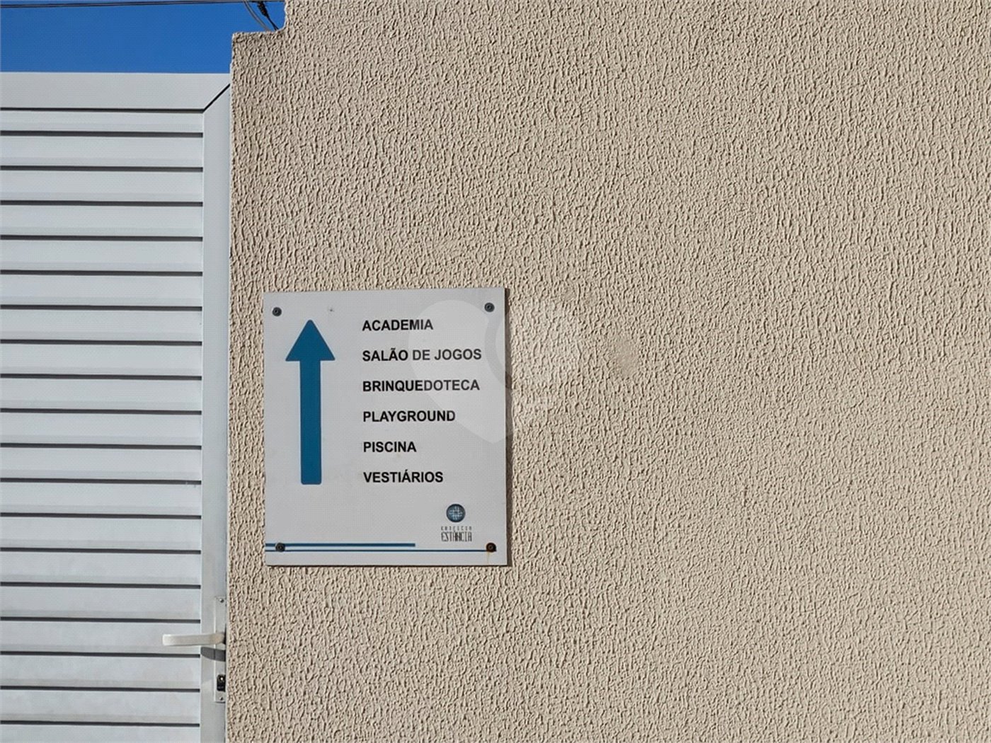 Apartamento à venda com 3 quartos, sendo 1 suíte, no Centro, Poá, SP