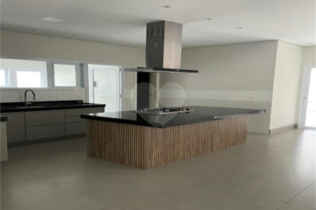Casa à venda com 3 suítes no condomínio Jardim Residencial Dona Lucilla, Indaiatuba - SP