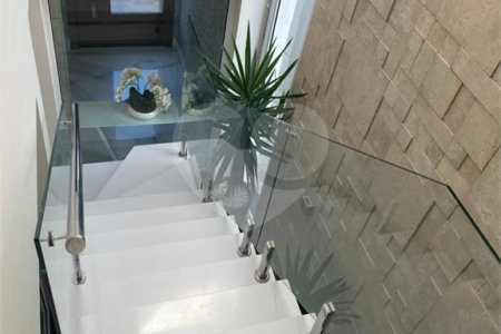 Casa à venda com 4 quartos, sendo 3 suítes, no condomínio Brisa 1, Mogi das Cruzes - SP