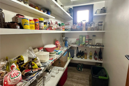 Casa à venda com 4 quartos, sendo 2 suítes,  no condomínio Chacara Marques, Santana de Parnaíba - SP