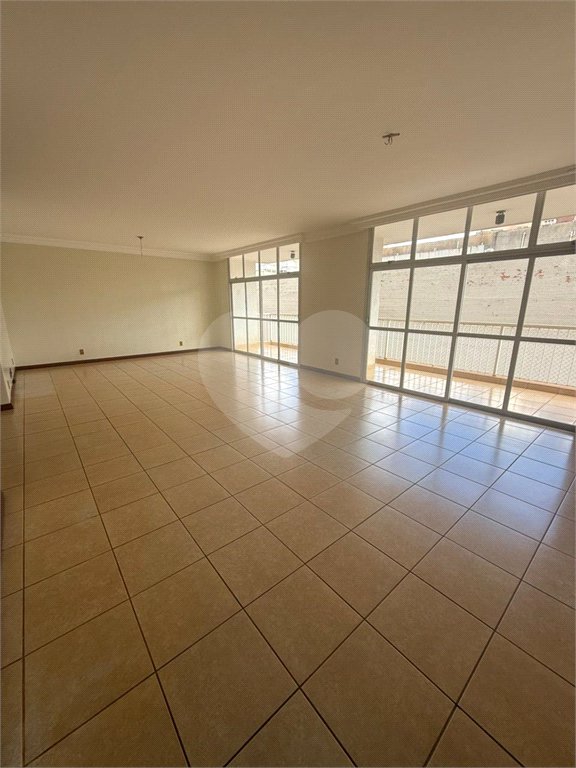 Apartamento à venda com 3 quartos, sendo 1 suíte, no Centro, Ribeirão Preto, SP