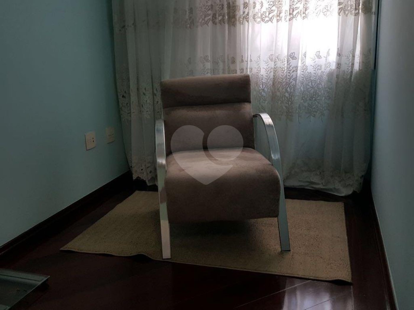 Casa à venda com 3 suítes no condomínio Village, São Paulo - SP