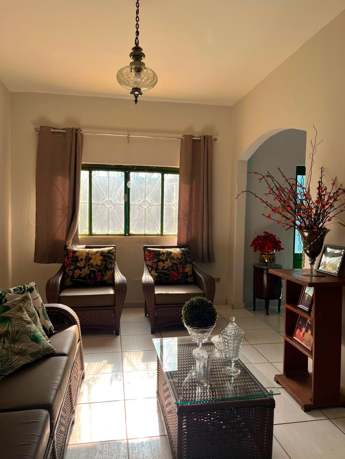 Casa à venda com 3 quartos, sendo 1 suíte, em Jardim das Oliveiras, Três Lagoas, MS