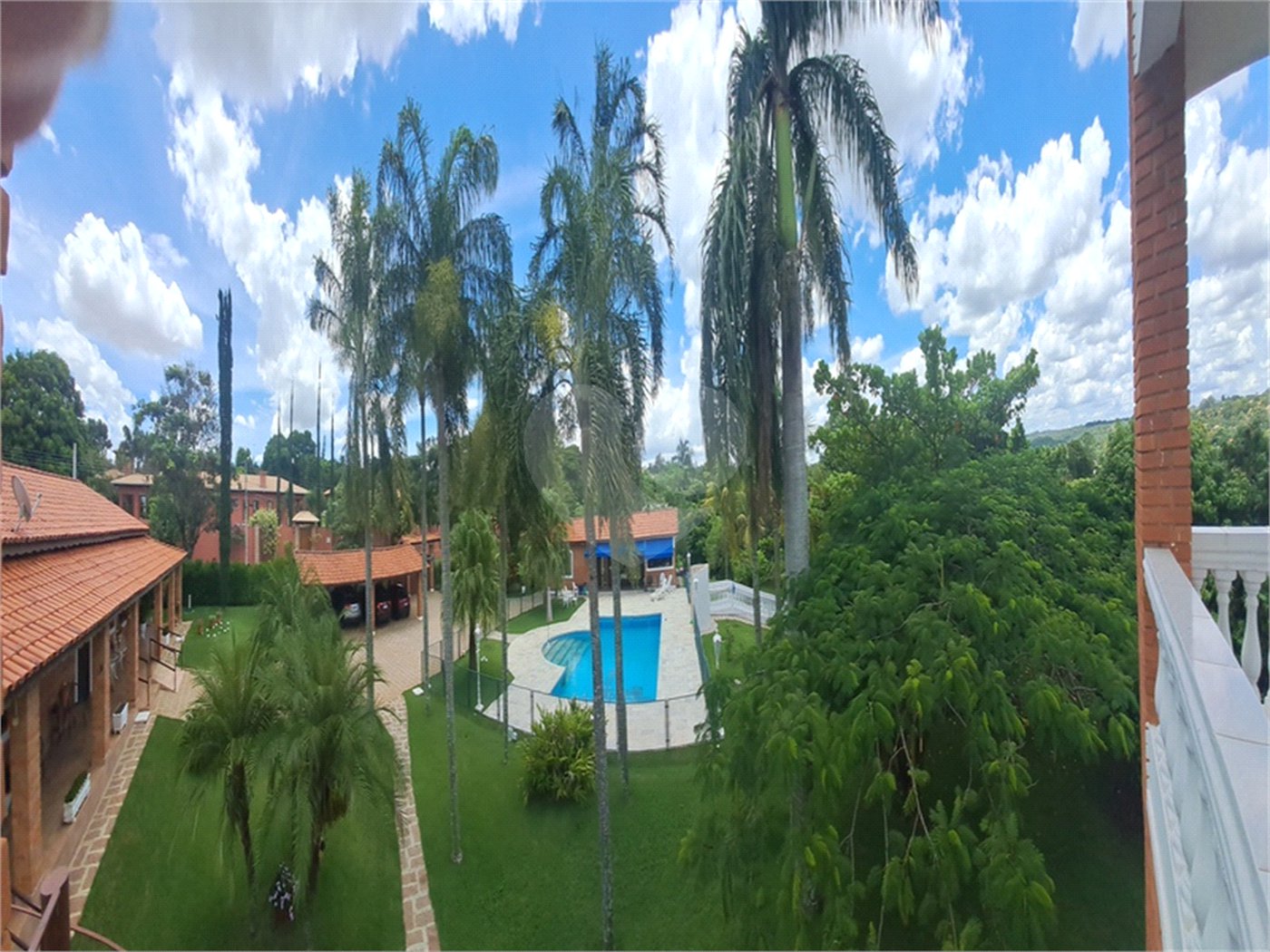 Casa à venda com 3 quartos, sendo 1 suíte, no condomínio Residencial Vale das Laranjeiras, Indaiatuba - SP