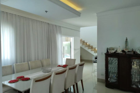 Casa à venda com 4 quartos, sendo 2 suítes, no condomínio Primavera, Salto - SP