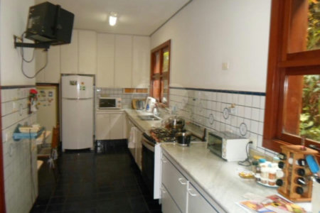 Sobrado à venda com 5 quartos, sendo 3 suítes, em Fazenda Morumbi, São Paulo, SP