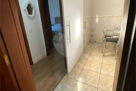 Casa à venda com 2 quartos, sendo 1 suíte, em Vila Visaltino Gomes, Itapetininga, SP