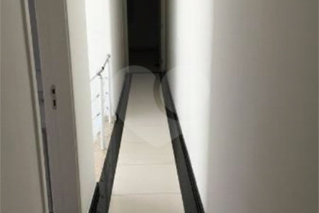 Sobrado à venda com 3 quartos, sendo 1 suíte, em Vila Galvão, Guarulhos, SP