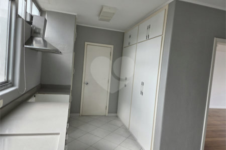 Apartamento à venda com 2 suítes em Cerqueira César, São Paulo, SP