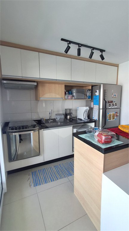 Apartamento à venda com 2 suítes em Vila Scarpelli, Santo André, SP
