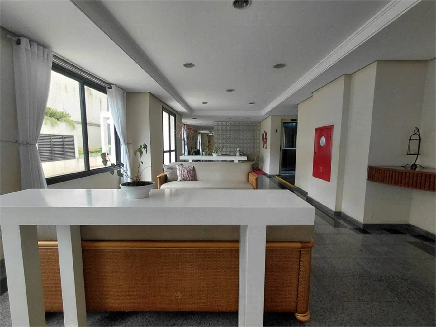 Apartamento à venda com 3 quartos, sendo 1 suíte,  em Vila Romana, São Paulo, SP