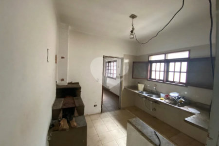 Casa à venda com 6 quartos, sendo 5 suítes,  em Santa Claudina, Vinhedo, SP