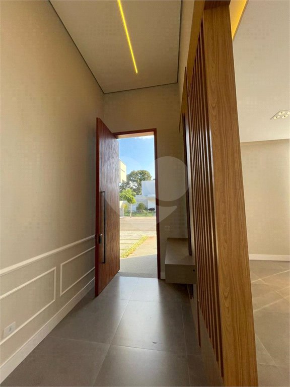 Casa à venda com 3 suítes no condomínio Residencial Granville, Atibaia - SP