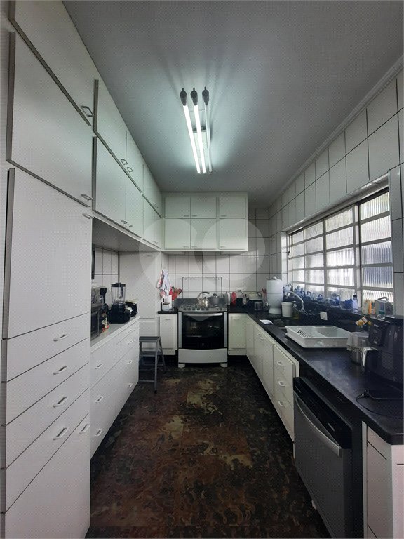 Casa à venda com 4 quartos, sendo 3 suítes,  em Jardim Marajoara, São Paulo, SP