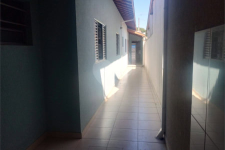 Casa à venda com 3 quartos, sendo 1 suíte, em Parque Industrial, São José dos Campos, SP
