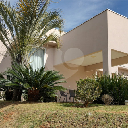 Casa à venda com 4 suítes no condomínio Horizonte Azul II, Itupeva - SP