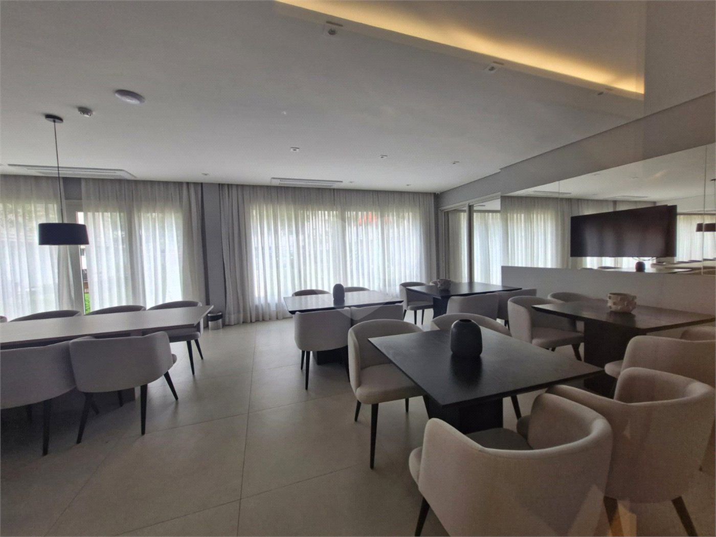 Apartamento à venda ou para alugar com 1 quarto em Santana, São Paulo, SP
