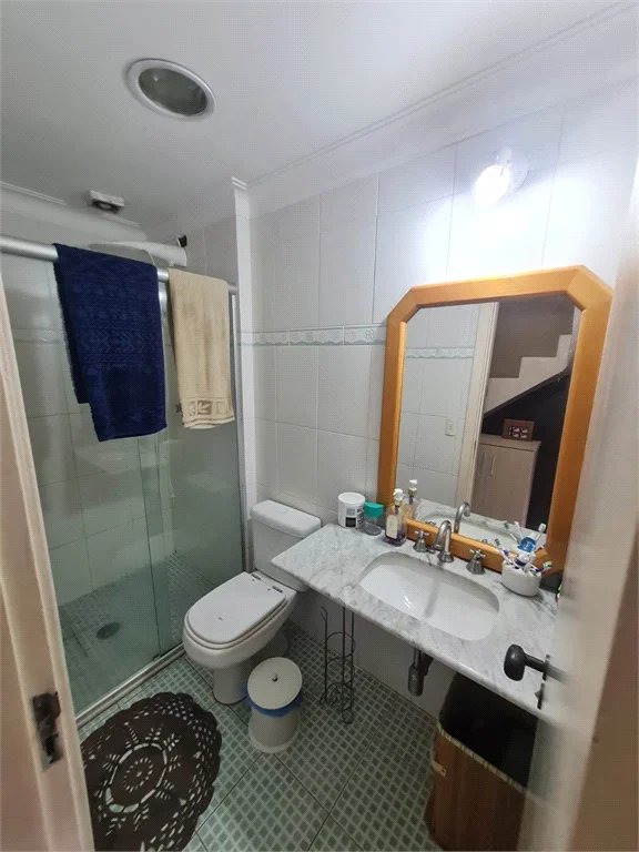 Casa à venda com 3 quartos, sendo 1 suíte,  no condomínio Moradas do Ipê, São Paulo - SP