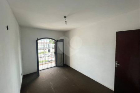 Casa à venda com 3 quartos em Vila Vitória, Mogi das Cruzes, SP