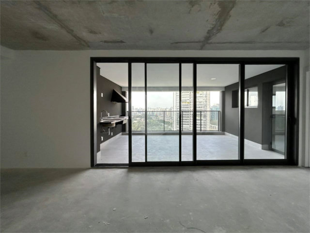 Apartamento à venda com 3 suítes em Panamby, São Paulo, SP