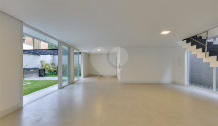 Casa à venda com 4 suítes no condomínio Gaia, São Paulo - SP