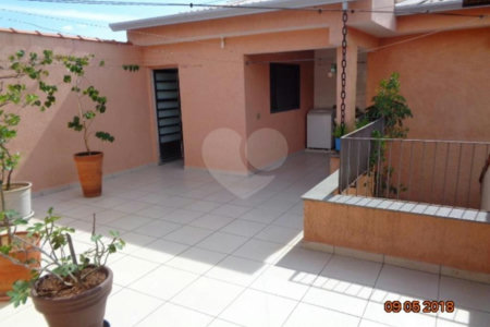 Casa Térrea à venda com 3 suítes em Ferreira, São Paulo, SP