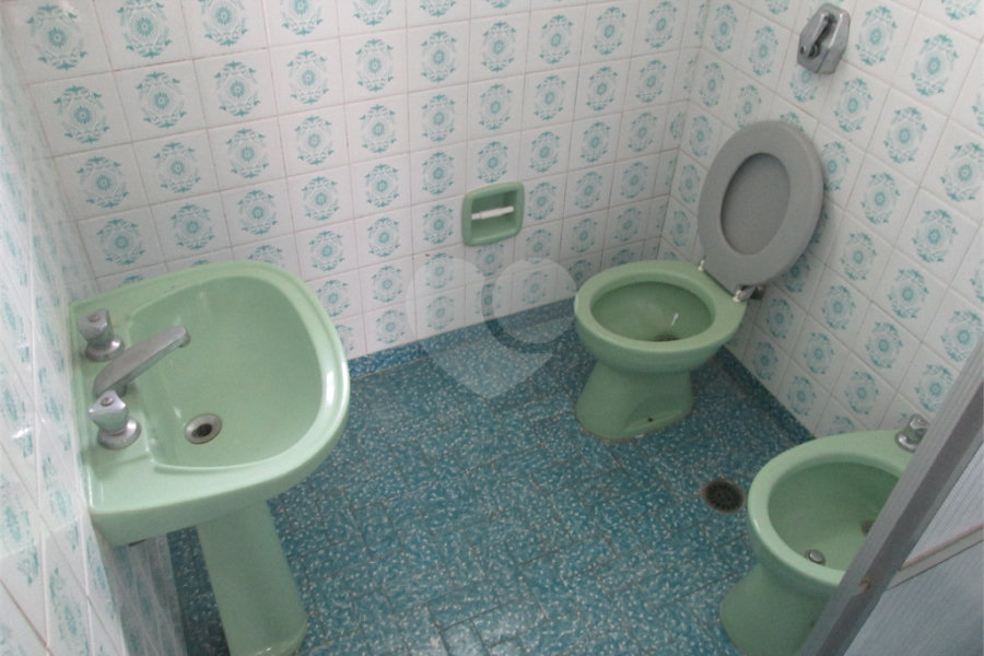 Sobrado à venda com 3 quartos em Horto, São Paulo, SP