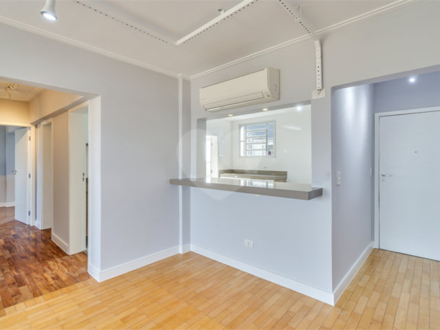 Apartamento à venda com 2 quartos, sendo 1 suíte,  em Santo Amaro, São Paulo, SP