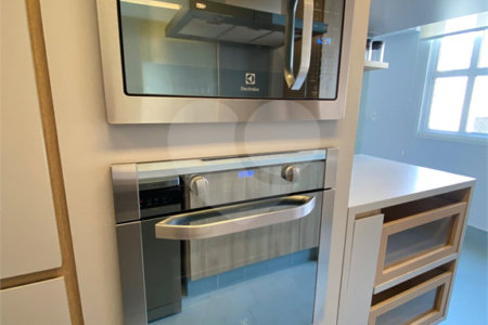 Apartamento à venda com 2 quartos em Cerqueira César, São Paulo, SP