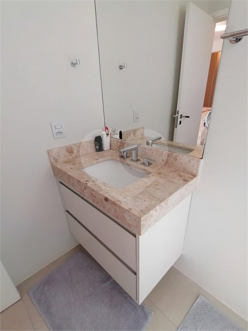 Apartamento à venda com 3 suítes em Vila Romana, São Paulo, SP