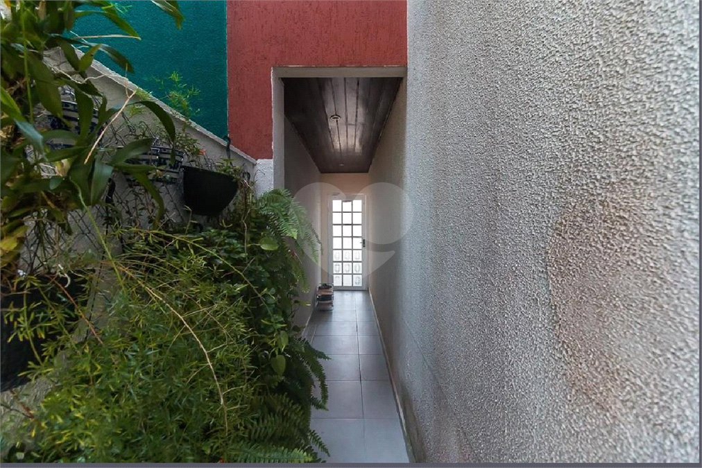 Casa à venda com 3 quartos, sendo 1 suíte, em Vila Suissa, Mogi das Cruzes, SP