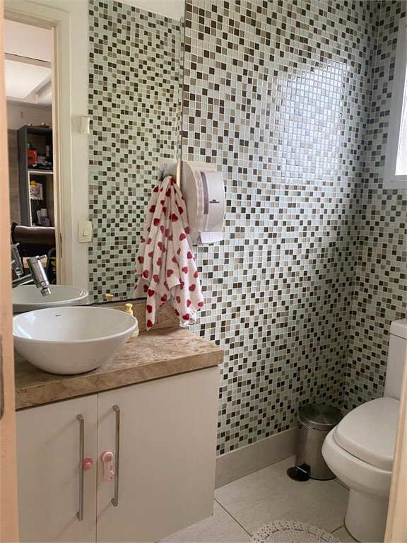 Casa à venda com 3 quartos, sendo 1 suíte,  no condomínio Vida Verde 1, Suzano - SP