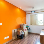 Apartamento à venda no Mandaqui com 3 dormitórios, sendo 1 suíte, sala ampla e bem distribuída, cozinha, 2 banheiros e área de serviço. O imóvel conta ainda com 1 vaga de garagem.