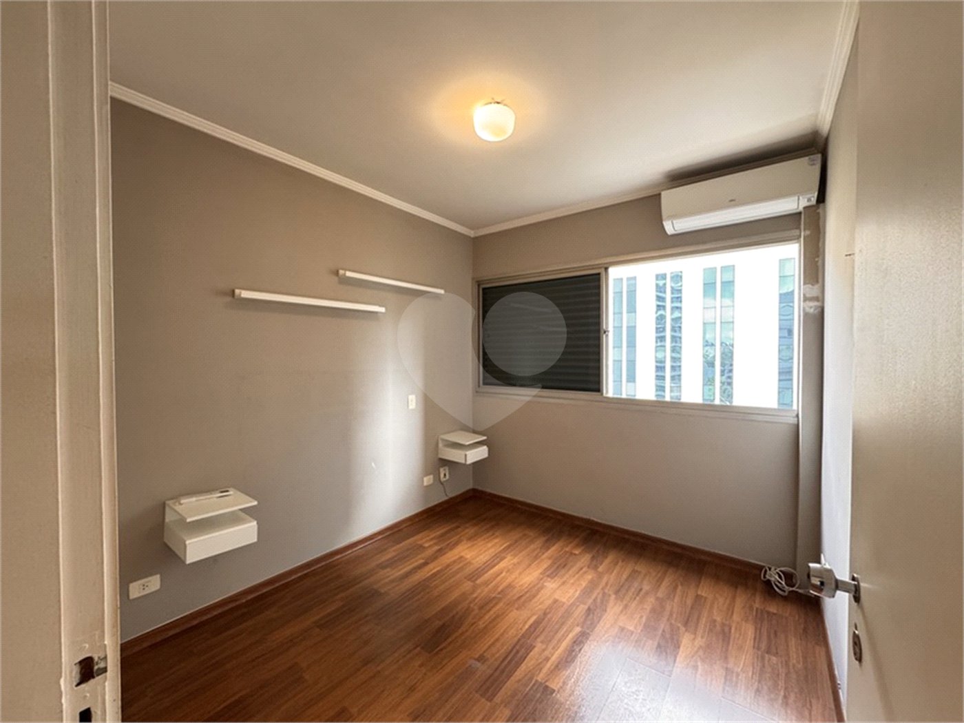 Apartamento Moema – 3 Dormitórios - Ar Condicionado - 80 mts², 2 Vagas